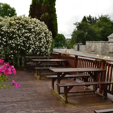 Fairhill House Hotel