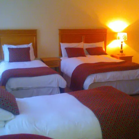 酒店 Fairhill House 3*