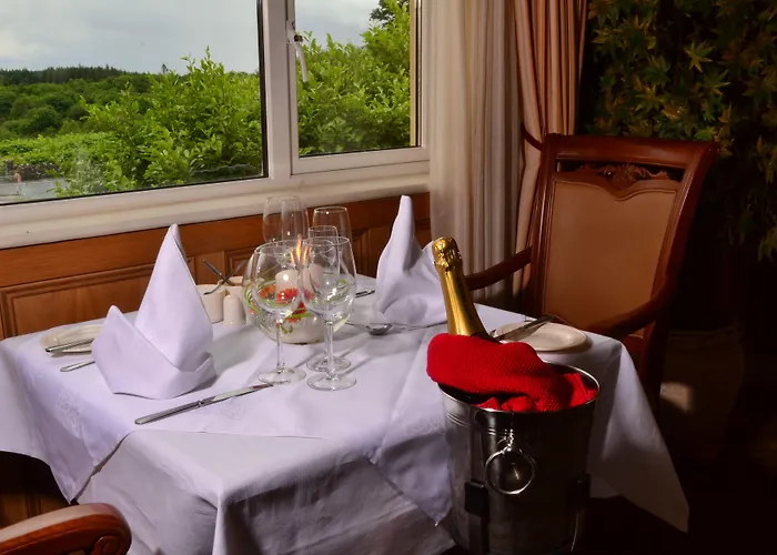Fairhill House Hotell 3*